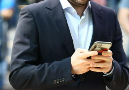На всех смартфонах с 1 сентября появится российский мессенджер