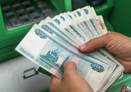 Назван размер пенсии россиянина с зарплатой в 100 тысяч рублей