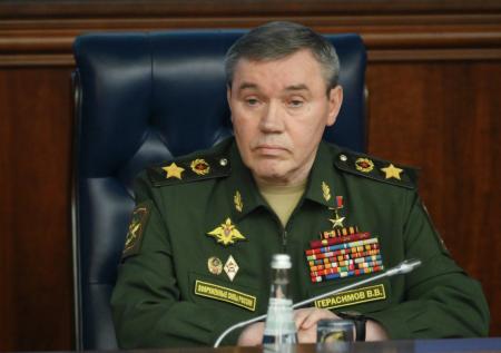 Герасимов проверил работу группировки войск «Запад» в зоне СВО