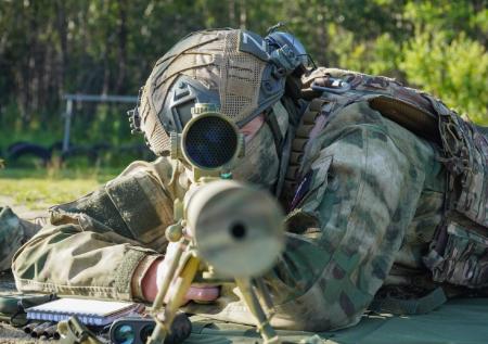 Офицер ВС РФ рассказал о военной хитрости при входе в Петровское