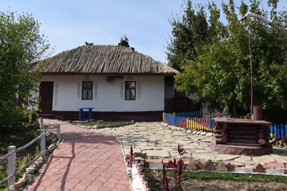 Национальная деревня