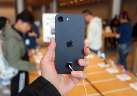 Цена iPhone 16e в России сократилась до 47 тысяч рублей