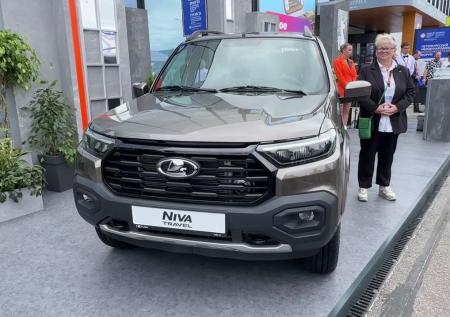 Lada Niva Travel с переработанным дизайном презентовали на ПМЭФ