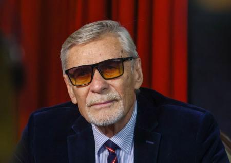 «Упал в обморок»: Александр Михайлов рассказал о первой роли в театре