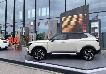 Автоэксперт назвал главные недостатки нового кроссовера Lada Azimut