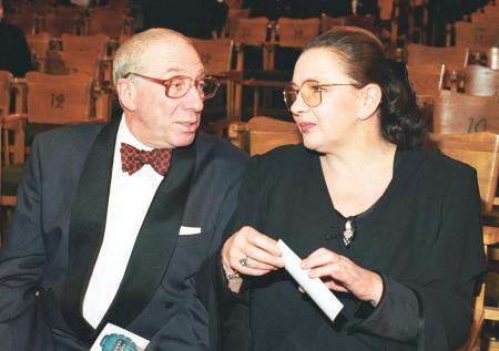 «Божественный свет»: звезда «Любовь и голуби» о браке Юрского и Теняковой