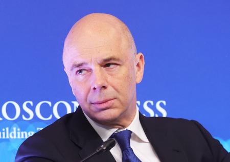 Журналисты разбили посуду, чтобы задать вопрос министру финансов России
