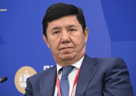 В Киргизии потребовали особый статус для граждан республики