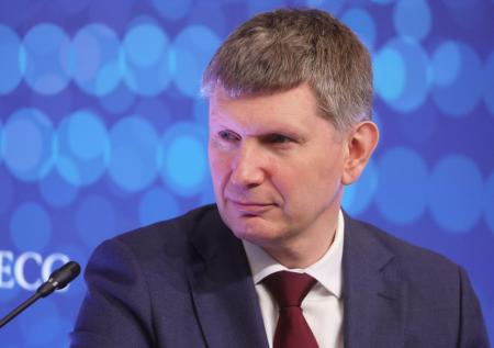 Решетников попросил Набиуллину дать экономике «немного любви»