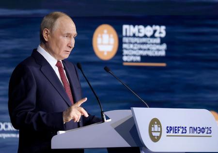 Путин указал на причастность НАТО к конфликту на Украине