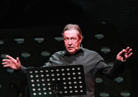 «Боготворю»: знакомая Ефремова по «Современнику» поблагодарила Михалкова