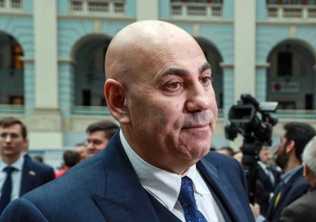 Российский продюсер обратился к Пашиняну после ареста Карапетяна