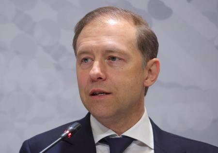 Мантуров оценил развитие креативных индустрий России