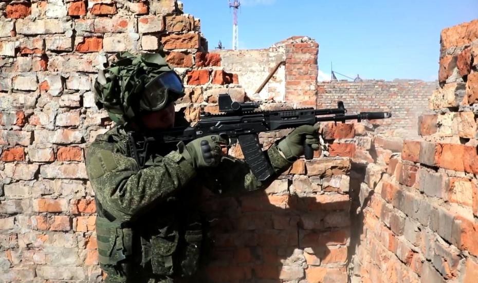 Военнослужащий ВС КНДР при освобождении населенного пункта в Суджанском районе Курской области