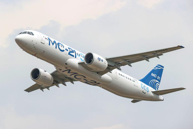 Самолет МС-21