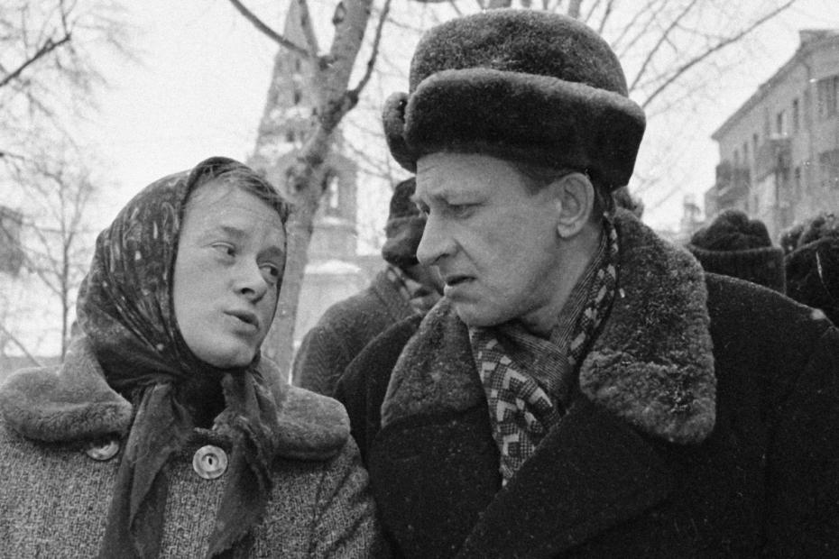 Валентина Талызина и Евгений Евстигнеев в фильме «Зигзаг удачи»