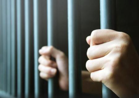 Жителя Петербурга поместили под стражу за аферу с бейджем ПМЭФ