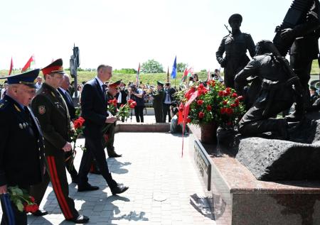Снесенные в ЕС советские памятники появились в Бресте