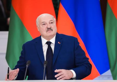 Лукашенко перед встречей с Келлогом призвал его не мудрить и не хитрить