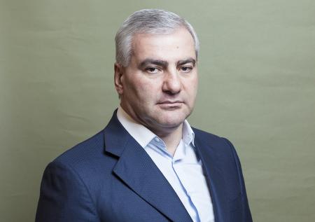 Адвокат объяснил отзыв жалобы по делу Карапетяна в Армении