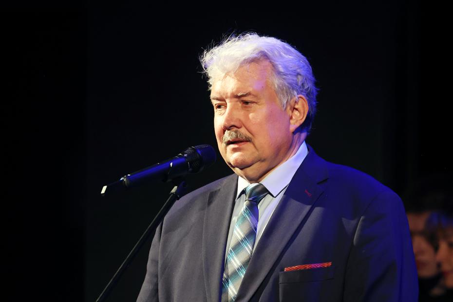 Сергей Бабурин на церемонии прощания с актрисой Валентиной Талызиной в Государственном академическом театре имени Моссовета