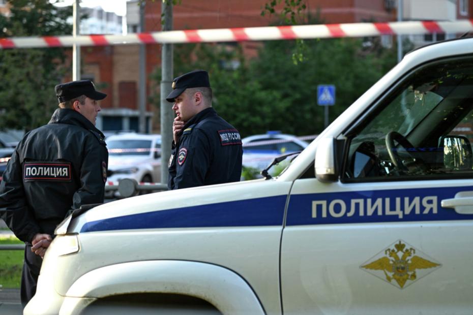Последствия попадания БПЛА в жилой дом в подмосковном Красногорске