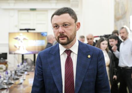 Путин присвоил почетное звание российскому художнику