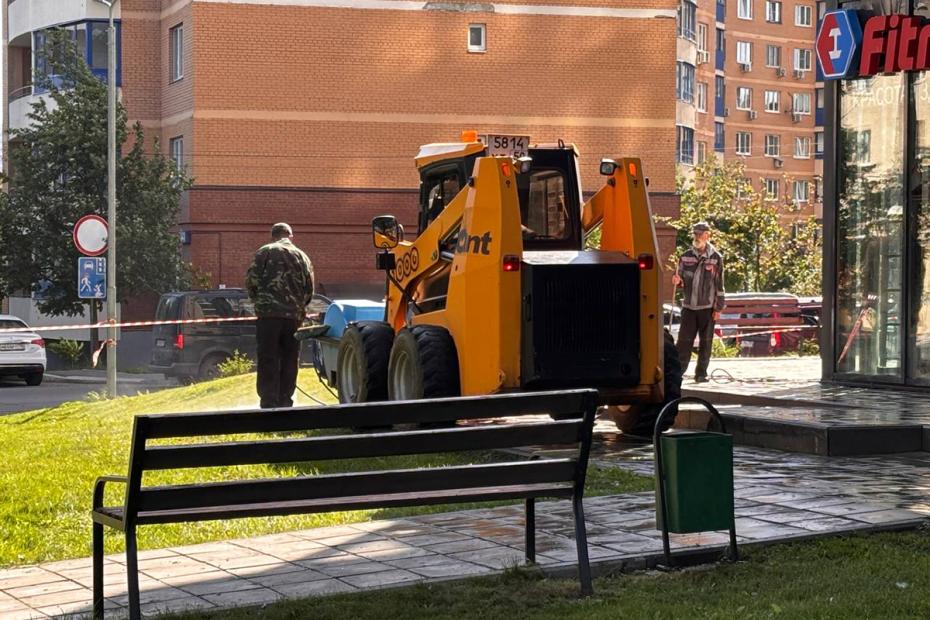 Последствия попадания БПЛА в жилой дом в подмосковном Красногорске
