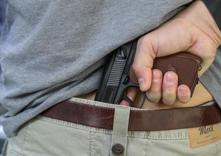 Петербуржец ворвался в отделение банка с игрушечным пистолем