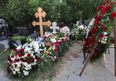 Стало известно, когда молодая возлюбленная Старовойта пришла на его могилу