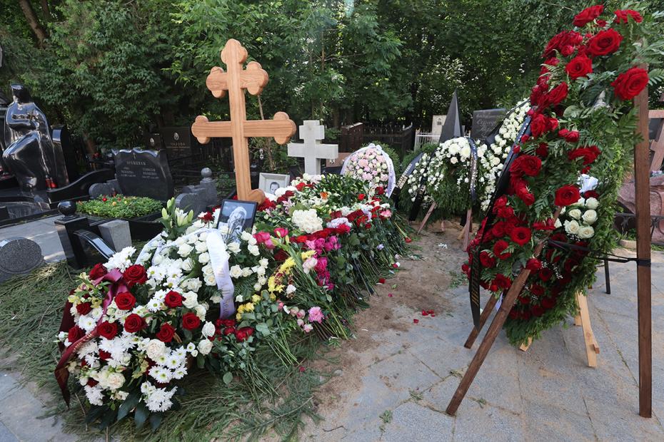 Могила Валентины Талызиной на Ваганьковском кладбище