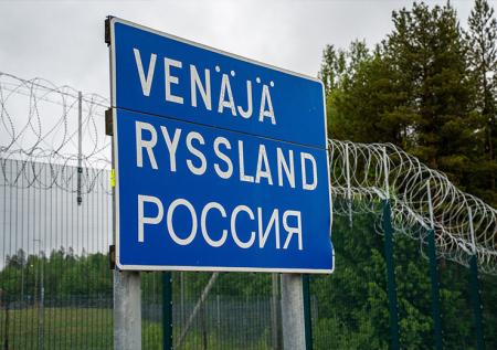 В Финляндии достроили вторую часть забора на границе с Россией