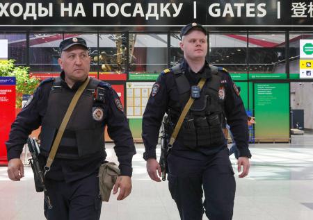Сломал череп и позвоночник: мальчика из Ирана едва не убили в Шереметьево