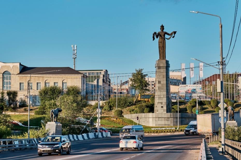 Узнайте, куда сходить и что посмотреть в Улан-Удэ.