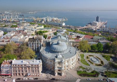 «Это ж нелюди»: украинская блогерша призвала отдать России Харьков и Одессу