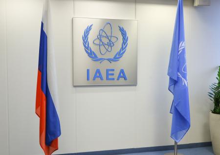 Лавров объяснил позицию Москвы по прекращению сотрудничества Ирана с МАГАТЭ