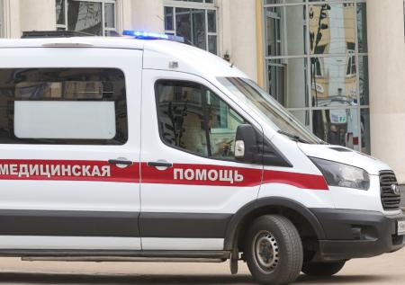 Двое школьников получили серьезные ожоги после мощного взрыва в парке