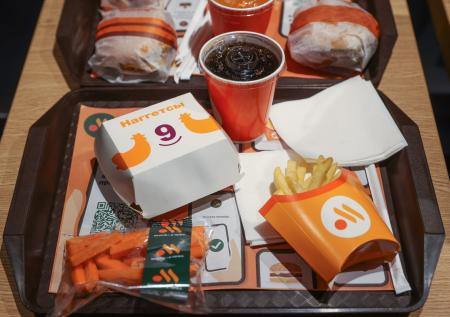 Силуанов сравнил еду во «Вкусно — и точка» с McDonald’s