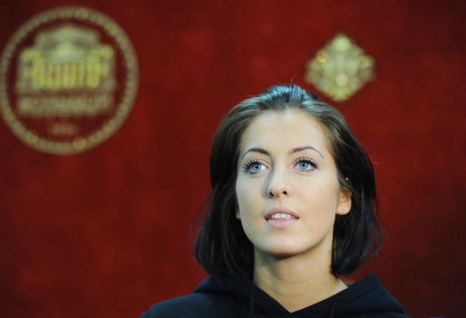 Солистка Большого театра Анастасия Меськова на генеральной репетиции балета «А дальше — тысячелетие покоя» в постановке хореографа Анжелена Прельжокажа в Большом театре, 2010 год