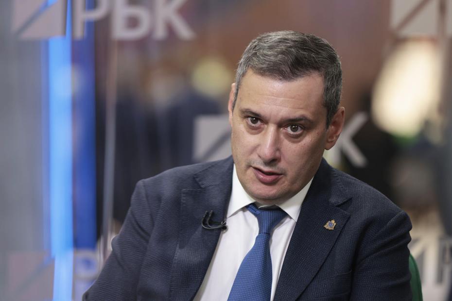 Александр Хинштейн
