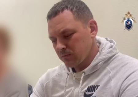 Выкинутые главой Колпино в окно во время обыска деньги попали на видео