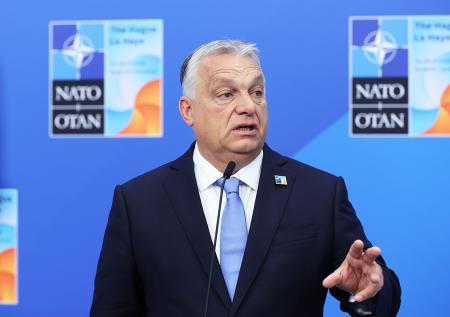 Орбан рассказал, как заблокировал переговоры о приеме Украины в ЕС