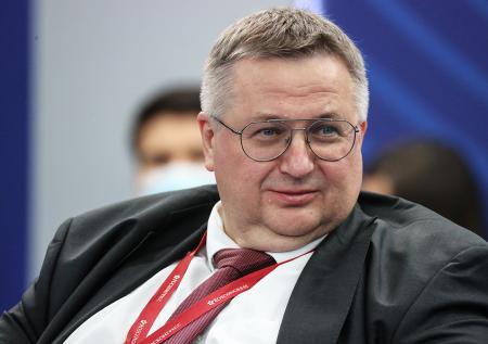Россия потребует объяснений от пытающейся усидеть на двух стульях Армении