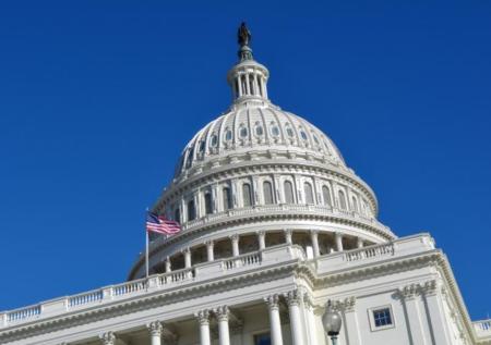 «Ходили на костылях и умоляли»: Зеленский натравил ВСУ на Конгресс США
