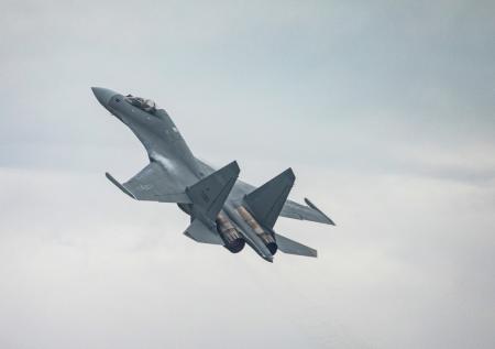 Появилось видео, как Су-30 разнес безэкипажный катер ВСУ в Черном море