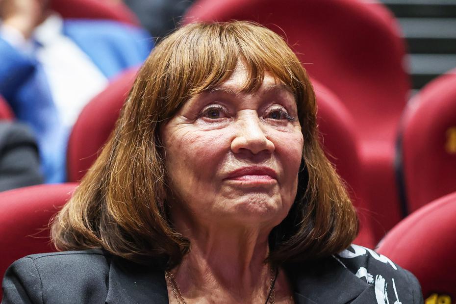 Лариса Лужина