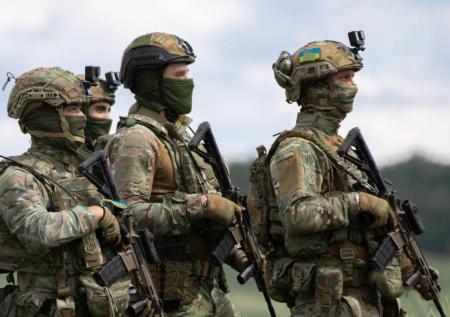 Британцы решили ударить по поддержке Украины с двух сторон