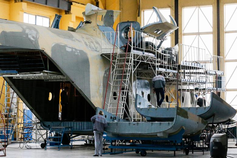 Производство вертолетов на предприятии «Роствертол» холдинга «Вертолеты России»