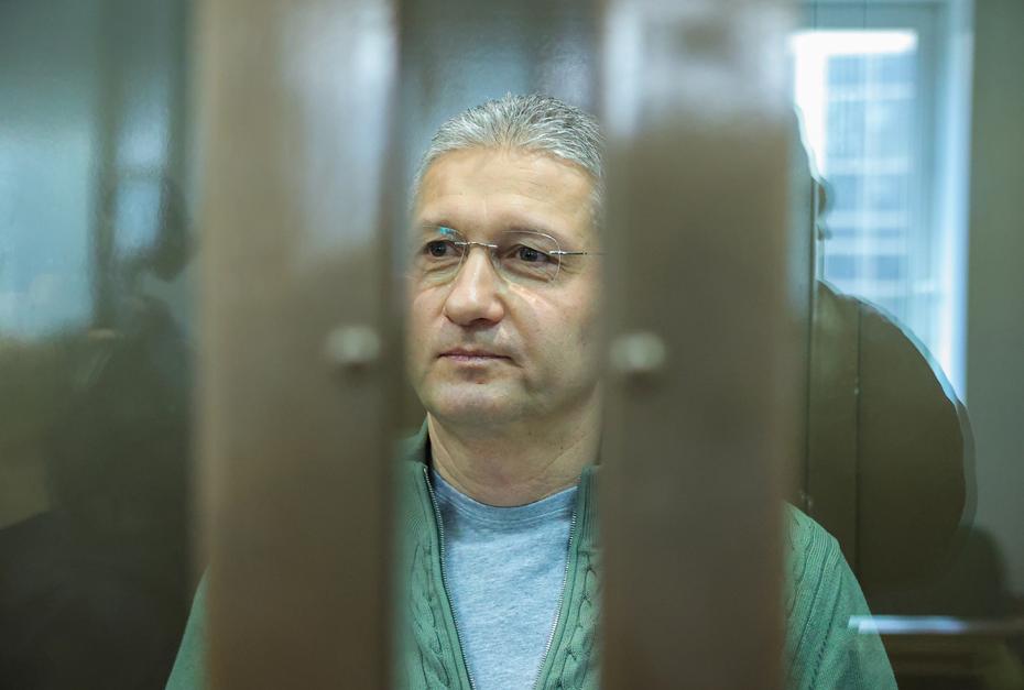 Тимур Иванов