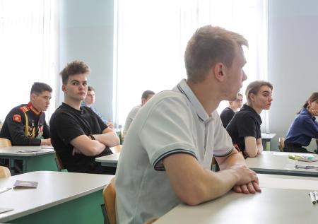 Россияне поддержали введение новых оценок в школах